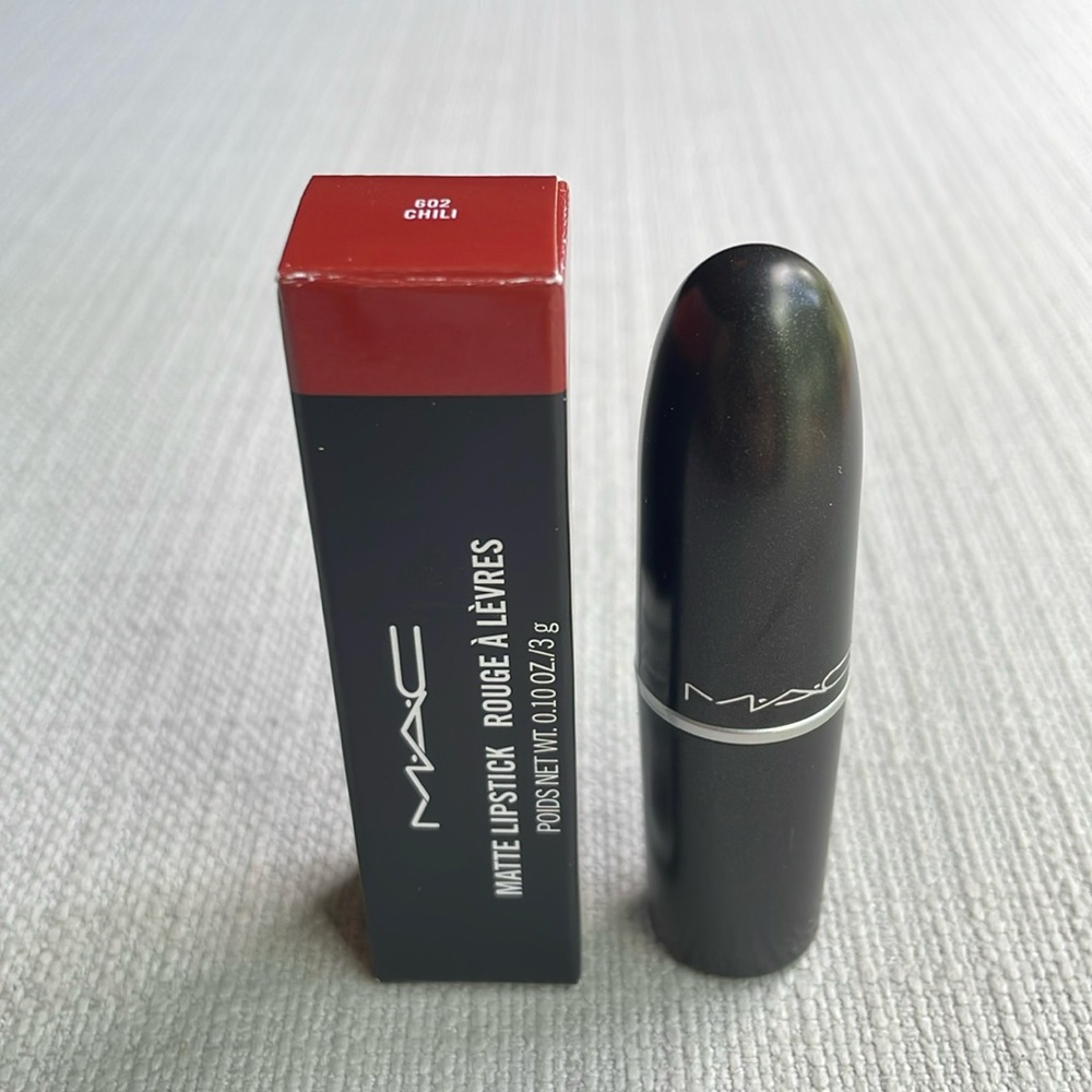 MAC CHILI matte lipstick shade 602